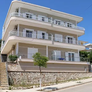 Isabela Apartment