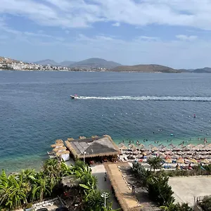 Apartment Port Side, Sarandë