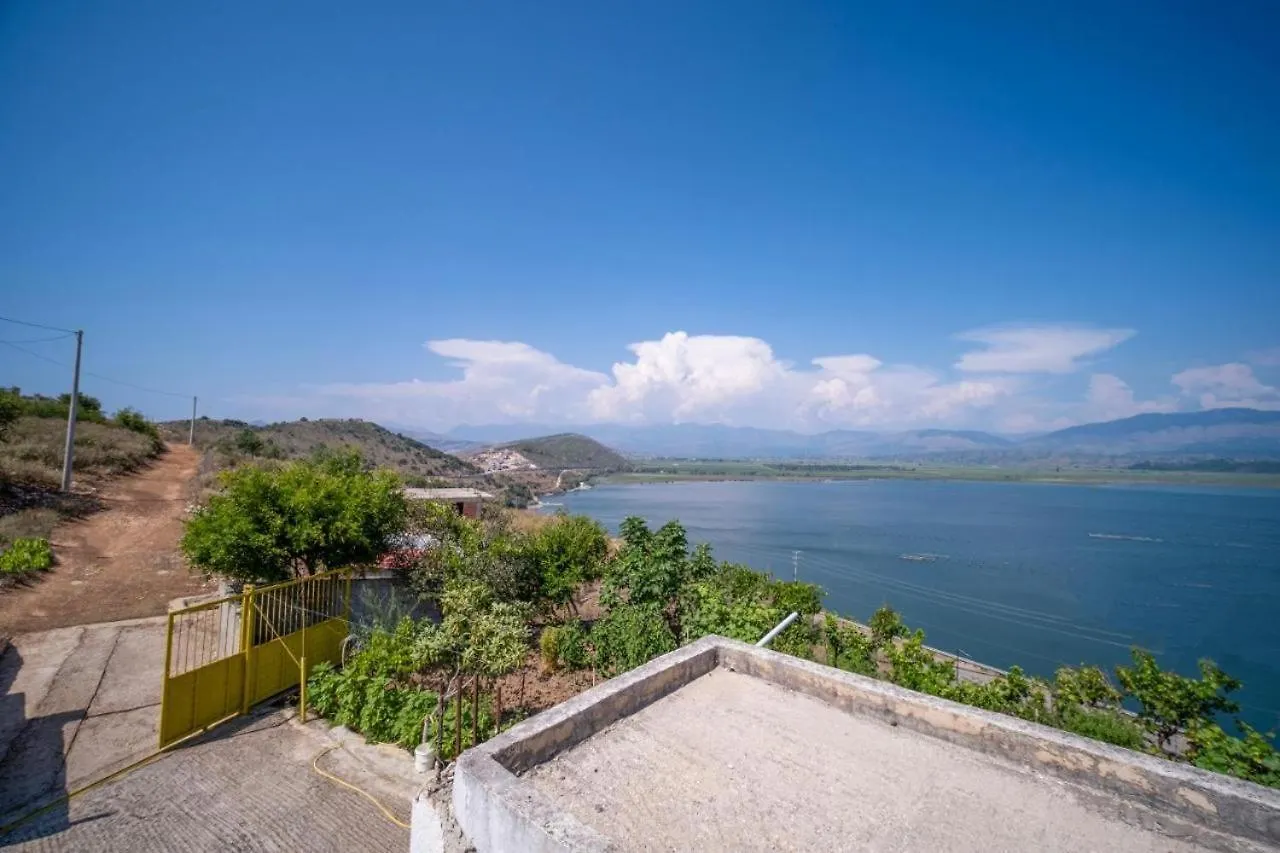 Mecaj Apartments Sarande