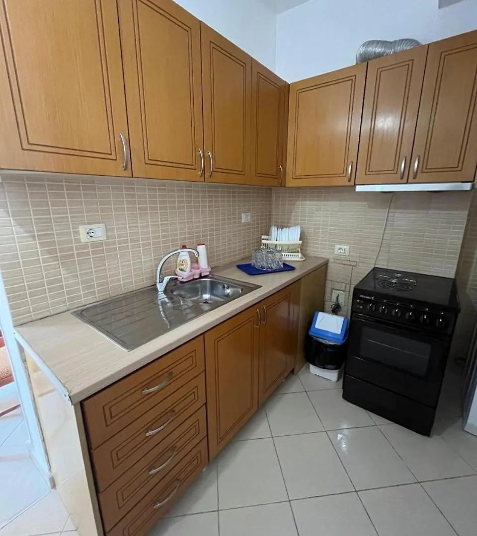 Mecaj Apartments Sarande Country house